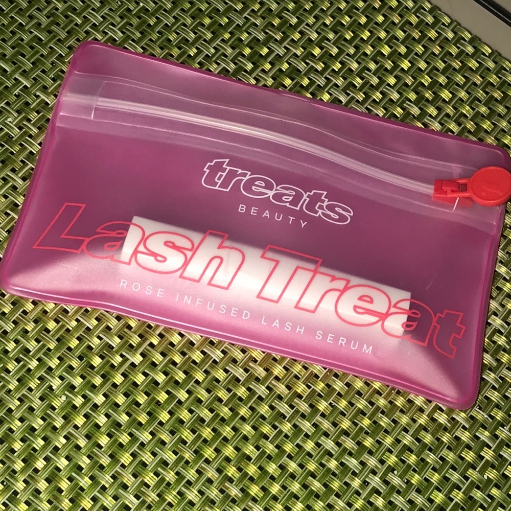 Lash Serum - Picture 1 of 3